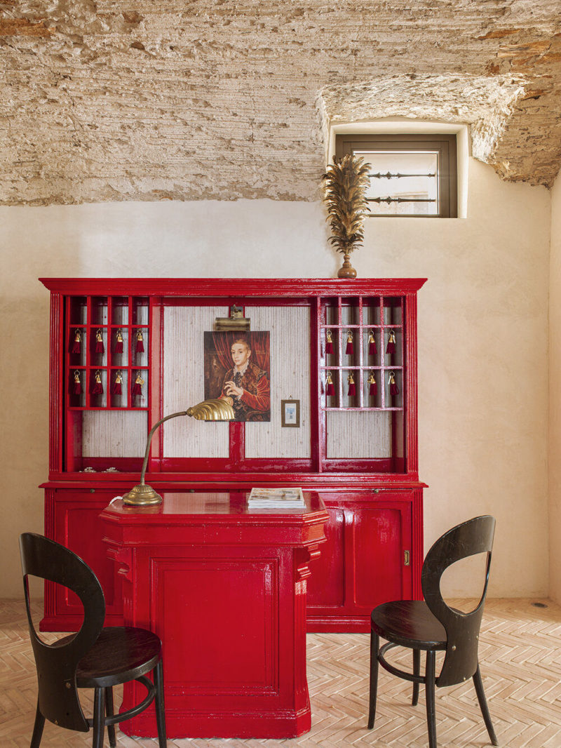 Hôtel La Bionda par le duo de décorateurs Quintana Partners à Begur, Espagne // Style brocante chic