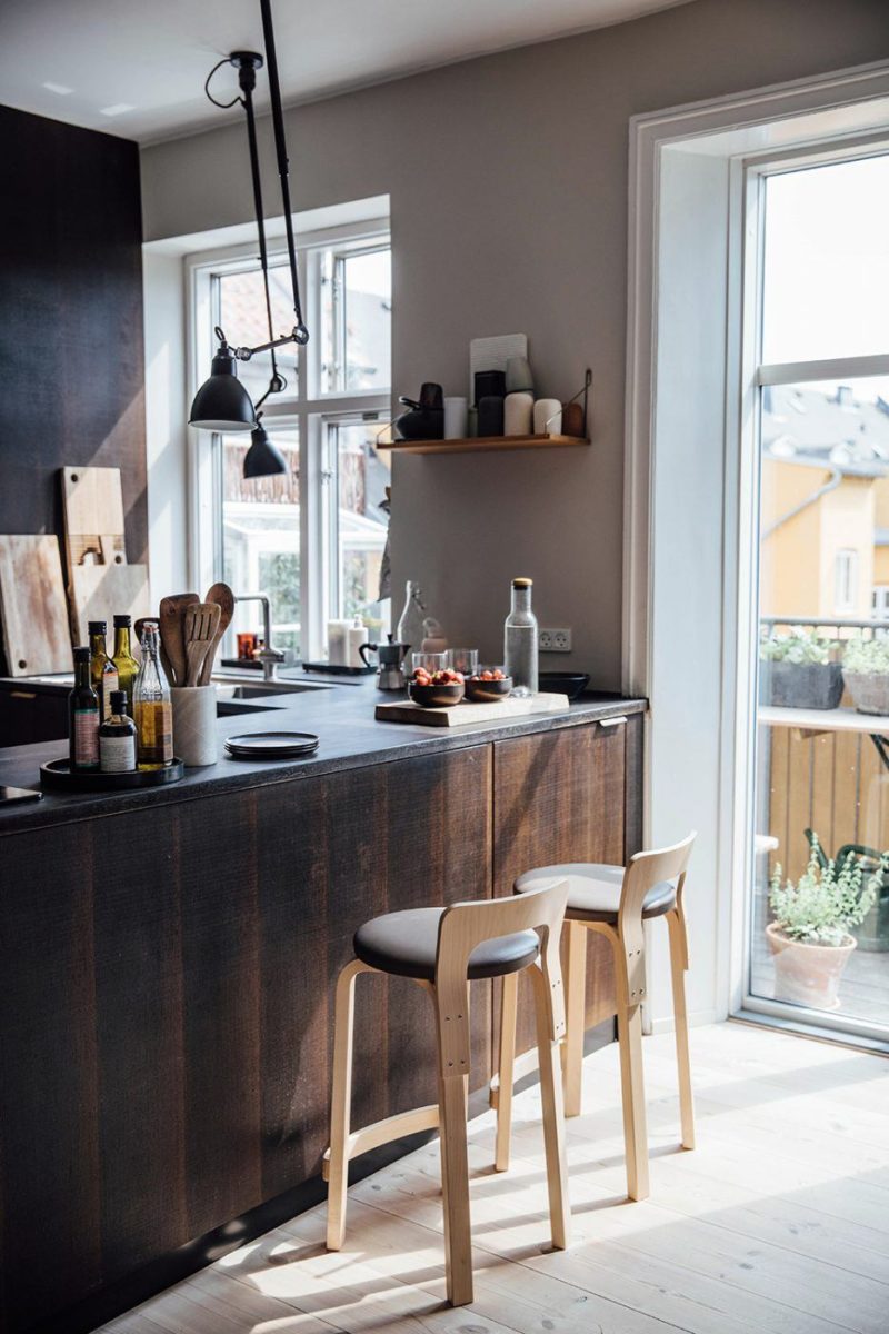 L'appartement de Line Borella à Copenhague, aménagé dans des combles - Ambiance rustique design