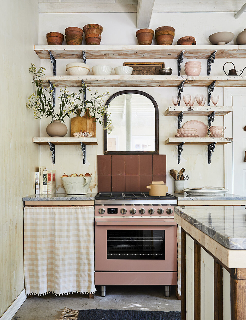 [ 3 décors imparfaits en blanc cassé et matériaux brut ] Le cottage de Leanne Ford