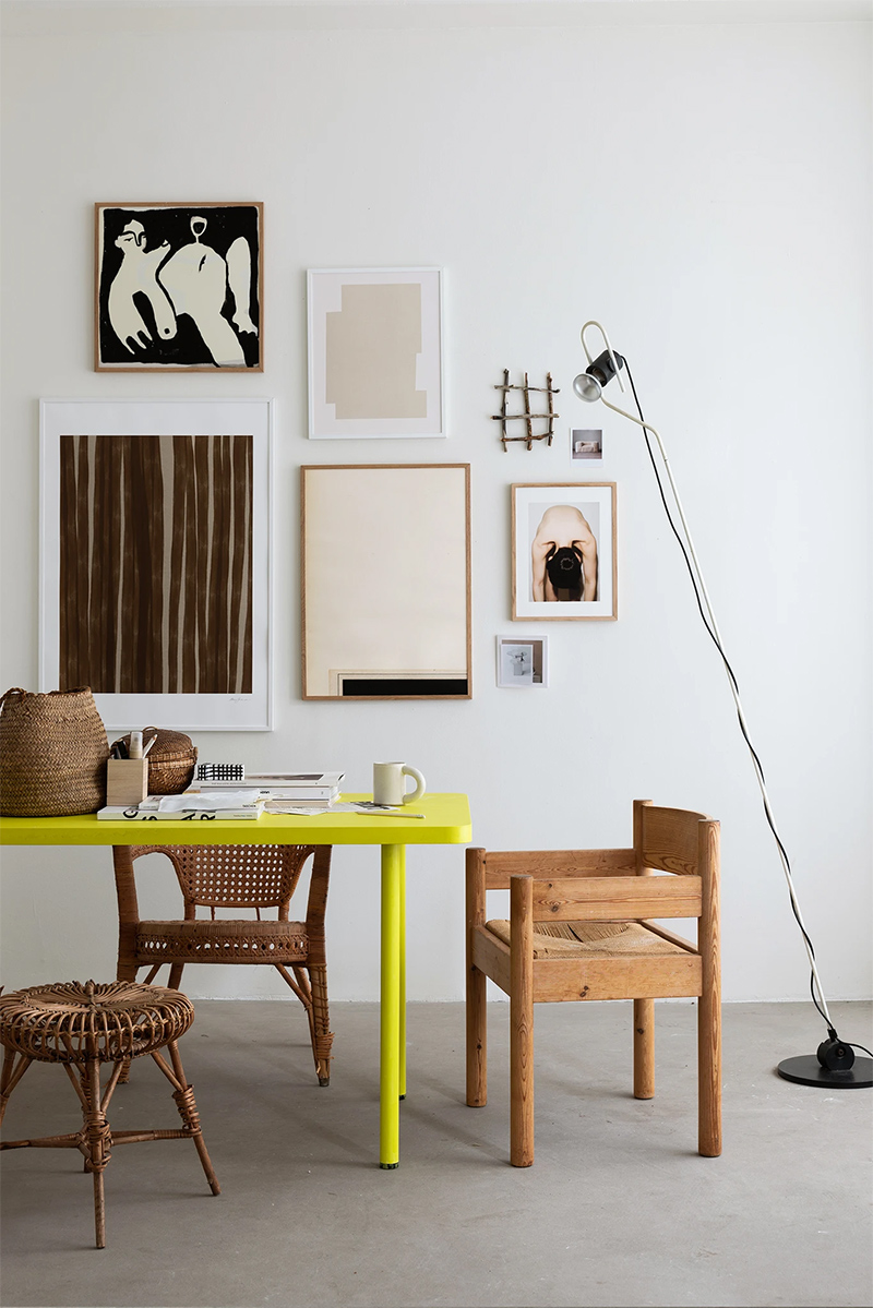 Wall of Art - Inspiration In season contrast in a fun way