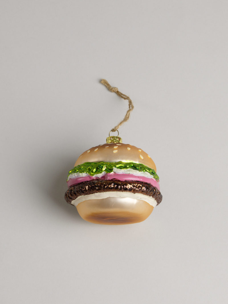 Catalogues de Noël 2020 Artilleriet - Ornement de Noël, boule de noël en verre kitsch HAMBURGER 