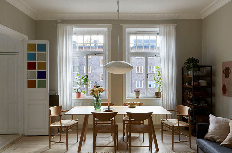 Un appartement ancien à Stockholm, plein de charme - Coin salle à manger