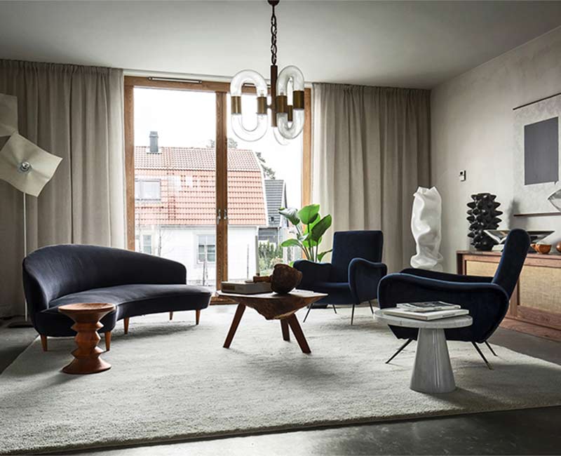 les-news_palette-de-tons-neutres-et-bois-fonce-pour-ce-projet-a-stockholm
