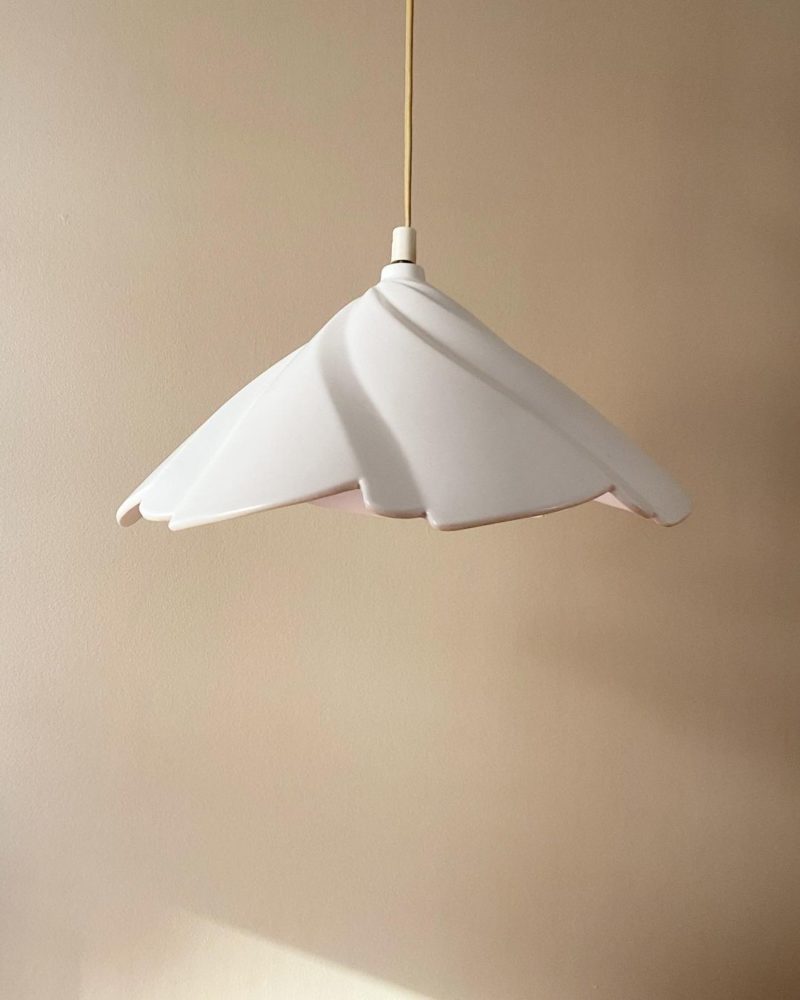 Pour un intérieur stylé, offrez-vous un beau luminaire design ! // @londogmussehuset