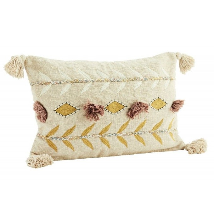 Housse de coussin brodé à pompons - Madam Stoltz