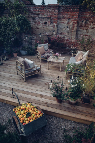 Eclairer son jardin et sa terrasse avec une guirlande guinguette // La terrasse de ourfoodstories