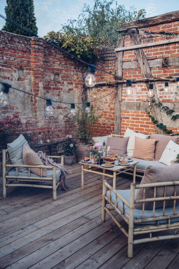 Eclairer son jardin et sa terrasse avec une guirlande guinguette // La terrasse de ourfoodstories