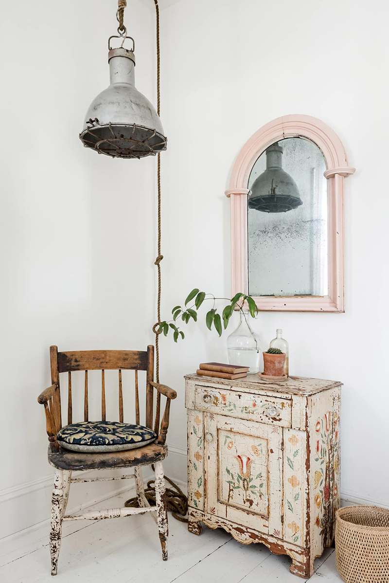 This Old Hudson, un style shabby chic épuré // Le goût des meubles patinés