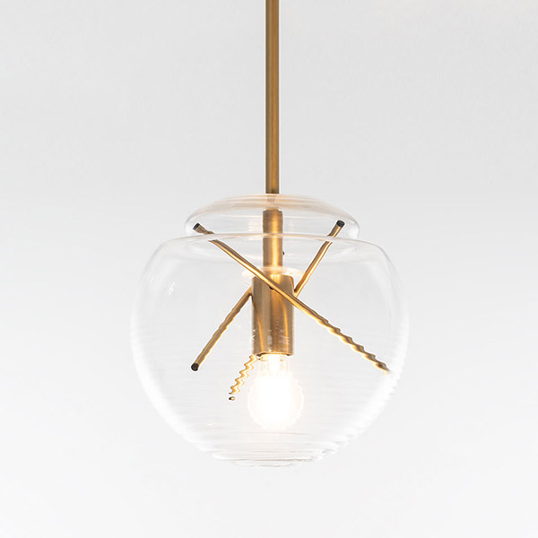 Suspension en verre soufflé, Vitruvio, design : Atelier Oï pour Artémide