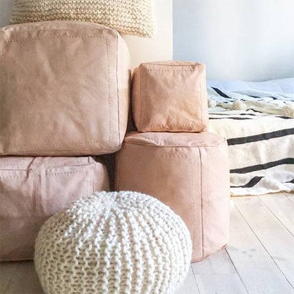 Pouf en cuir naturel marocain - Casa de coto sur Etsy