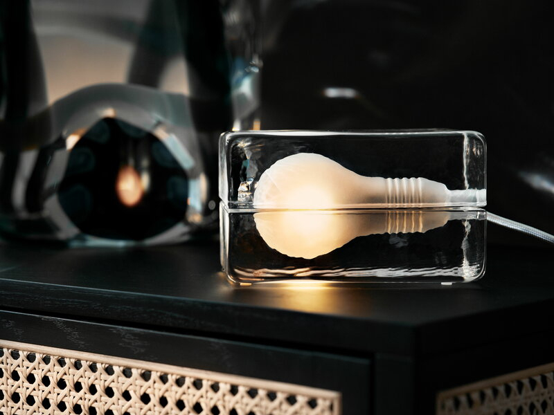 Lampe en verre soufflée à la main Block, design : Harri Koskinen pour Design House Stockholm