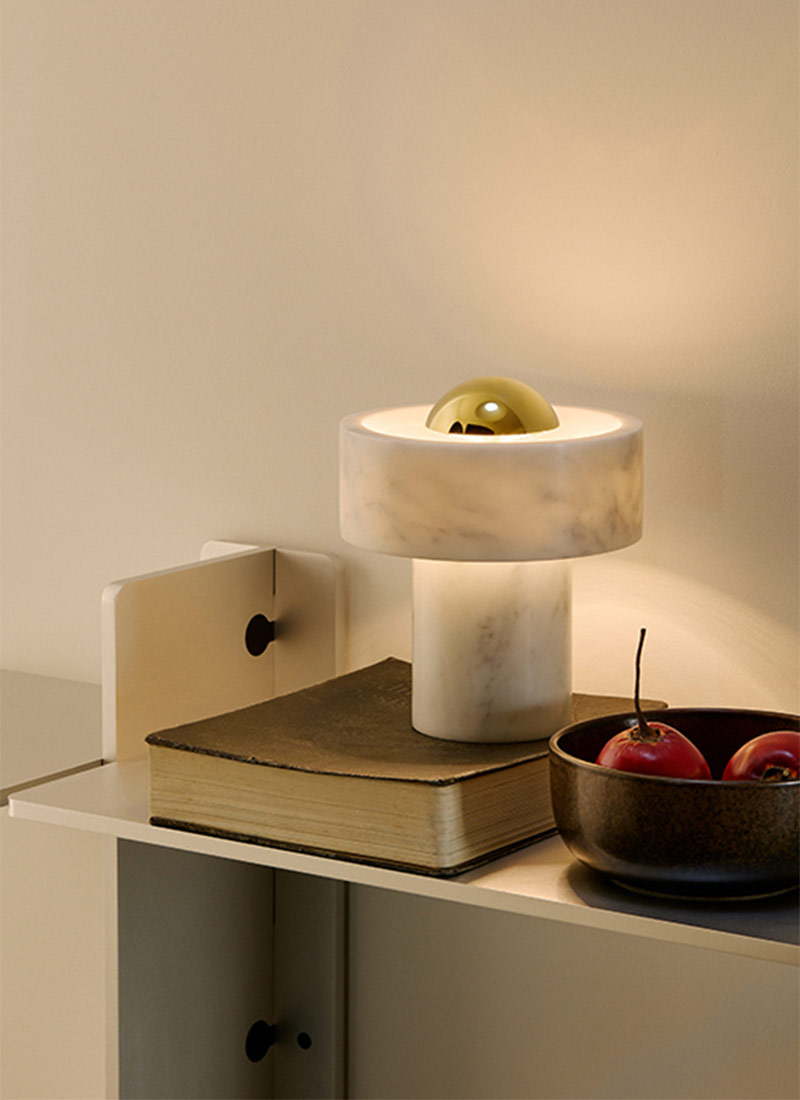 Tom Dixon - Lampe sans fil rechargeable en marbre et laiton, Stone