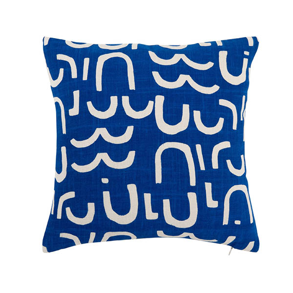 Housse de coussin en coton bio à motifs bleus et écrus, Almanarre sur Maisons du Monde