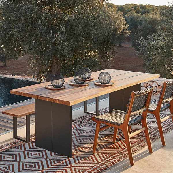 Maisons du Monde - Table de jardin en acacia massif et acier, Ziwani