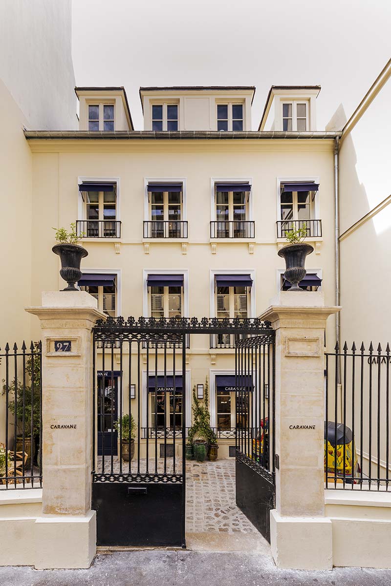 Caravane ouvre un showroom dans un ancien hôtel particulier, situé rue Jacob - Paris 6