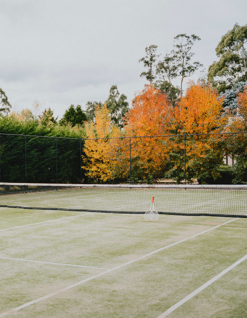Le terrain de tennis au look vintage