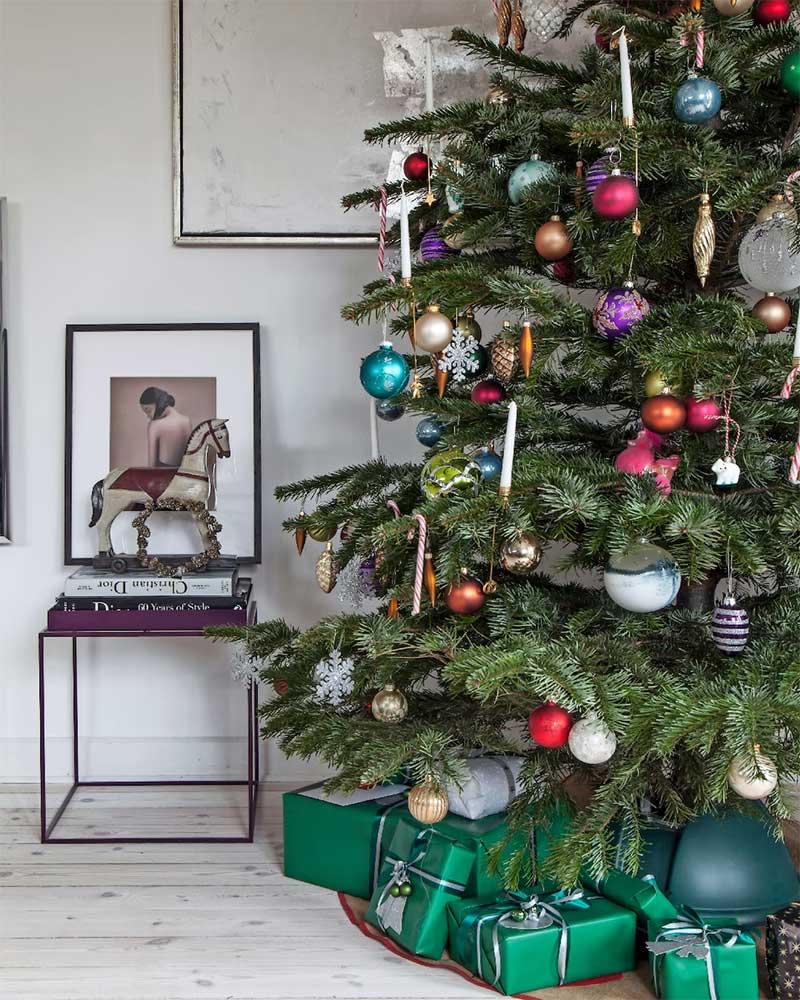 Le grand sapin de Noël du designer Jesper Høvring à Copenhague