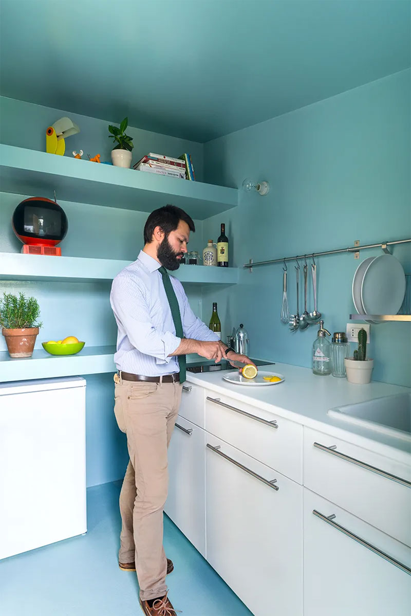 Une cuisine bleu aqua pour plonger dans le grand bleu