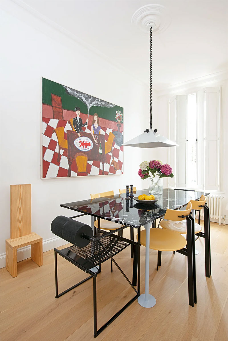 L'intérieur de Raphaël Zerbib à Londres - Salle à manger avec du mobilier 80/90