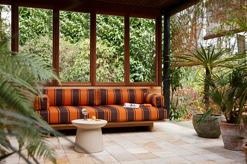 Catalogue HK Living SS2023 - OUTDOOR SOFA TEAK, RETRO