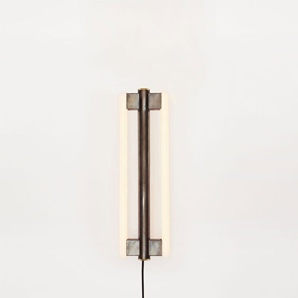 Applique en acier et double tube LED, Eiffel - Design : Krøyer-Sætter-Lassen pour Frama