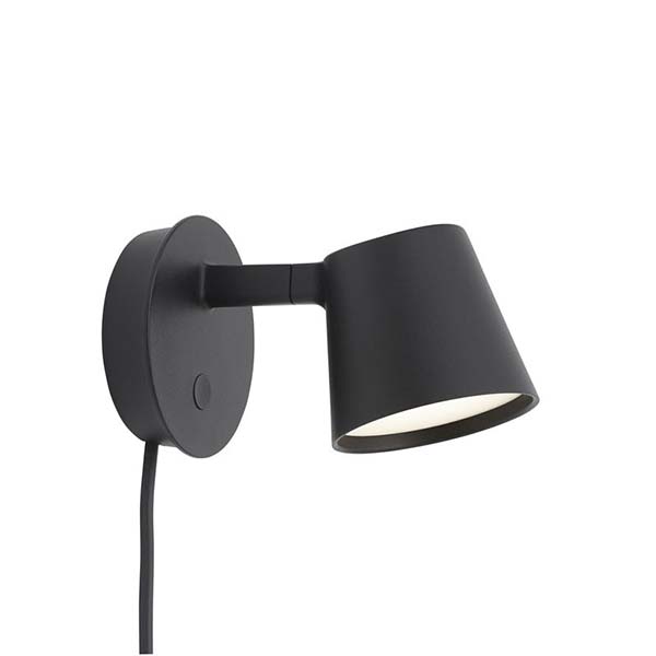 Applique en métal noir, led, avec prise, Tip - Design : Jens Fager pour Muuto