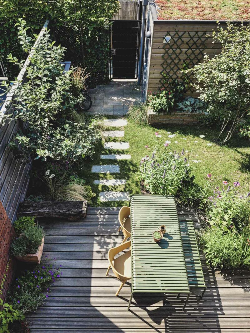Le petit jardin aménagé et paysagé par le studio Nas à Tilbourg