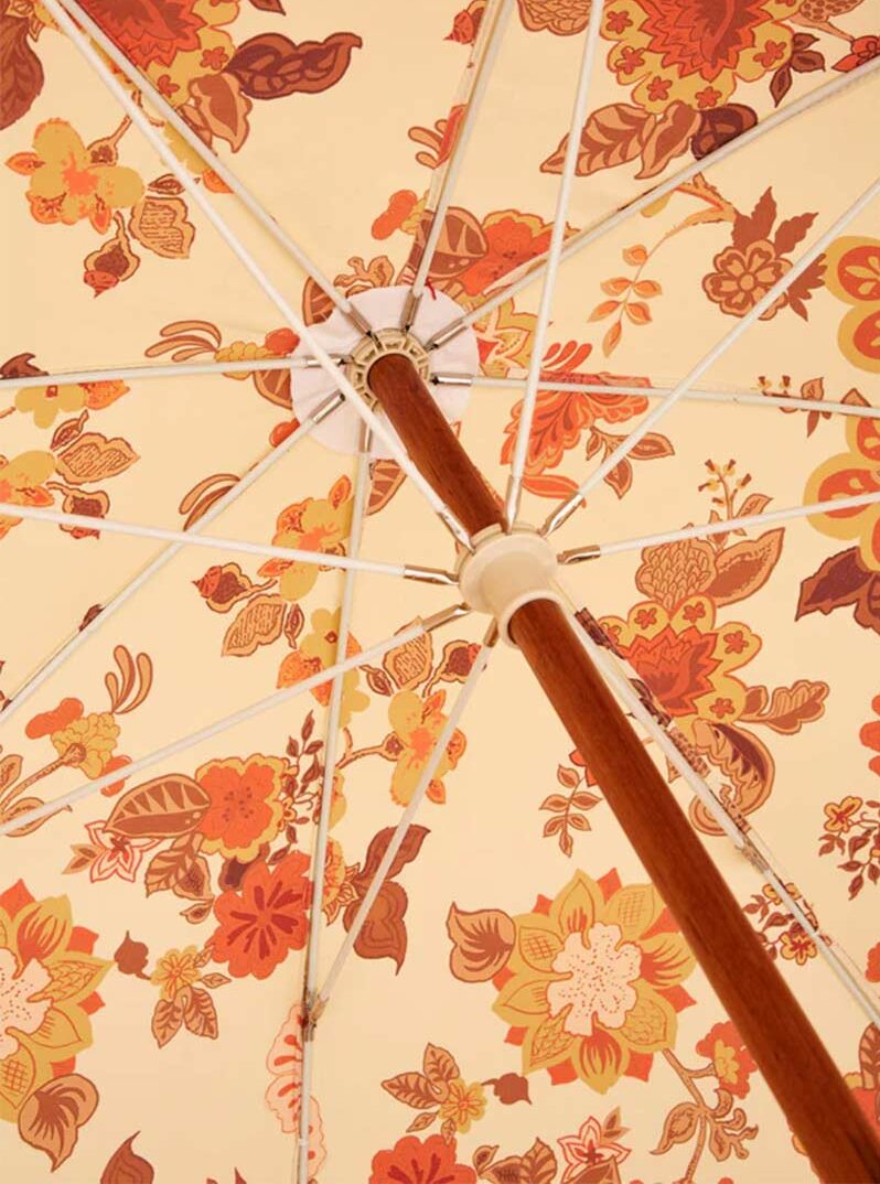 Le parasol en mode rétro - Catalogue Business & Pleasure Co