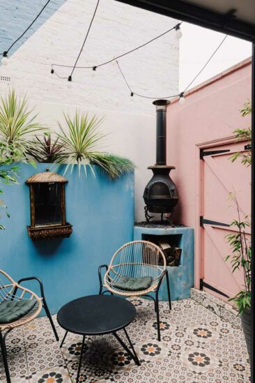 Micro patio à Londres décoré dans un style marocain