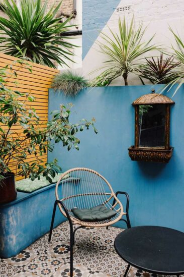 Micro patio à Londres décoré dans un style marocain