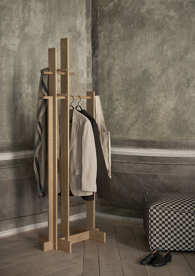 Catalogue Ferm Living AW 2023/2024 - Portant : Bridge Clothes Stand