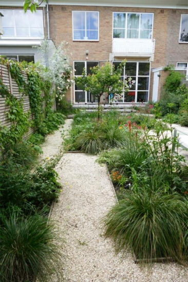 Réalisation d'un jardin à Amsderdam par la designer du jardin Carolien Barkman