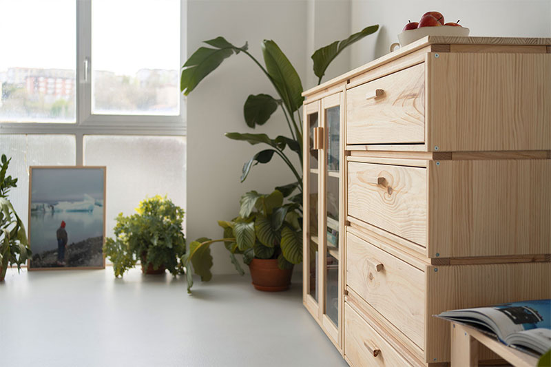 Des meubles en bois clair LUFE pour un style minimaliste scandinave