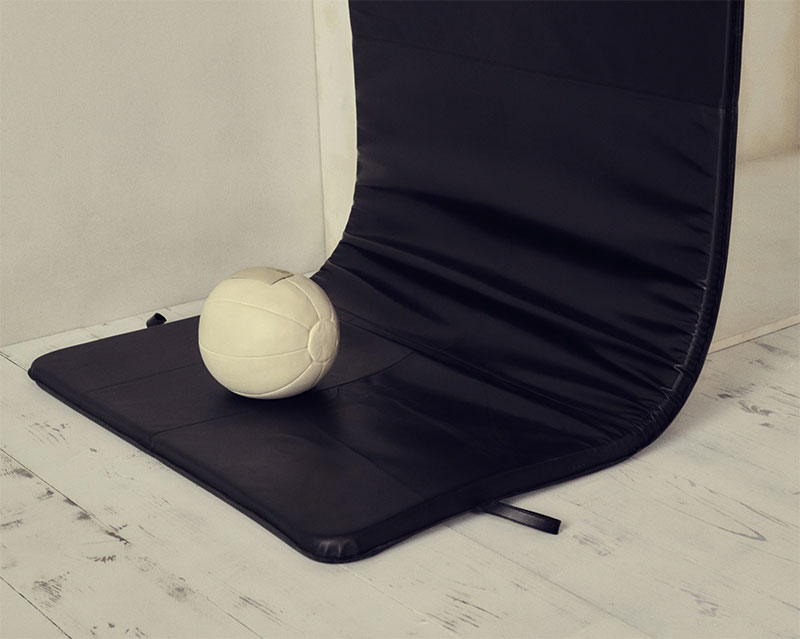 La collection SPORT de Zara Home - Matelas de sol en cuir