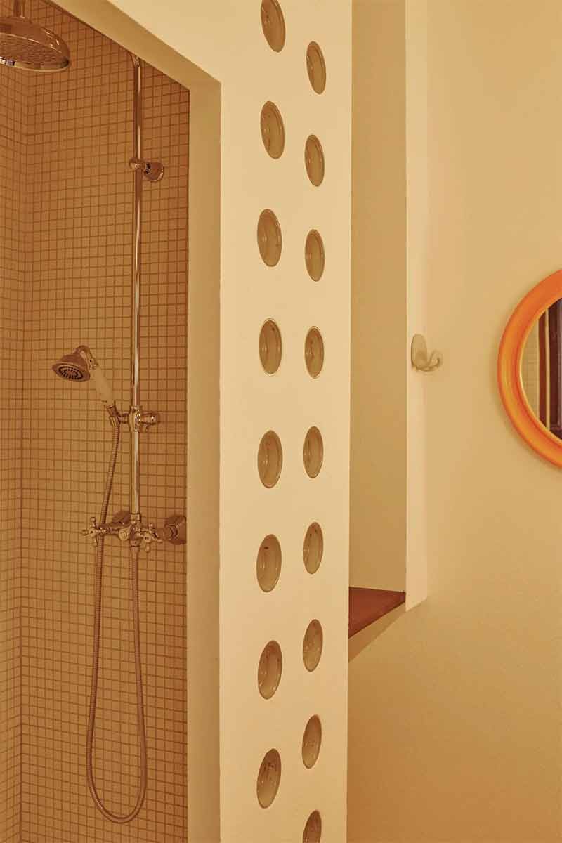 Salle d'eau dans un style rétro chic