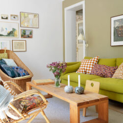 Pourquoi il ne faut pas forcément peindre un seul mur d'une autre couleur ? pan-de-mur-peint-autre-couleur_Jennie et Christopher Stokholm appar