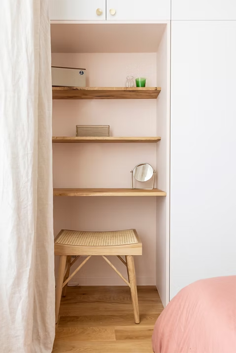 Placard mural avec coin bureau intégré