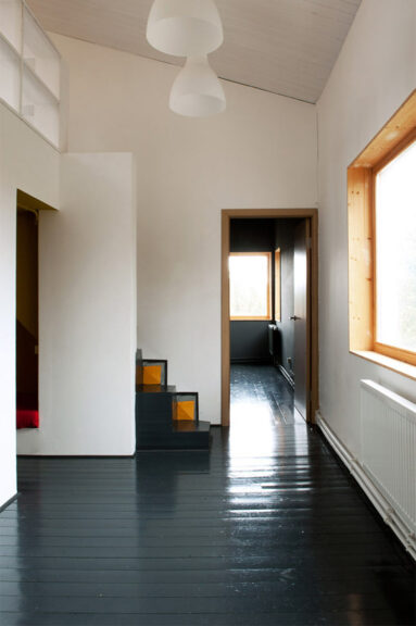 Parquet laqué noir