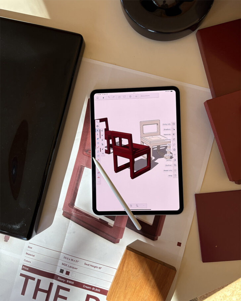Popo chair en noir - Collection design Ben Willet - Mai 2025