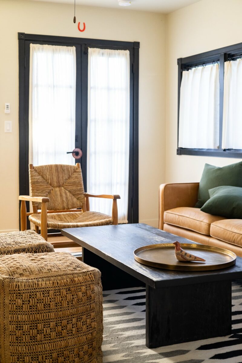 Casa Cody à Palm Springs : Un salon de style hispanique