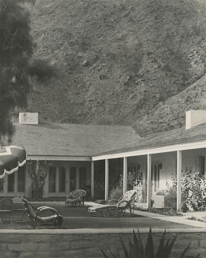Casa Cody à Palm Springs : Photo ancienne en noir et blanc des extérieurs