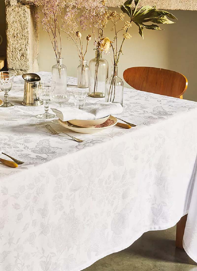 garnier-thiebaut_nappe-anti-tache-haut-de-gamme-mille-giverny