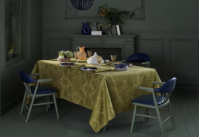 Garnier Thiebaut - Nappe jacquard pur coton, Mille Isaphire or vermeil Garnier Thiebaut - Nappe jacquard pur coton, Mille Isaphire or vermeil