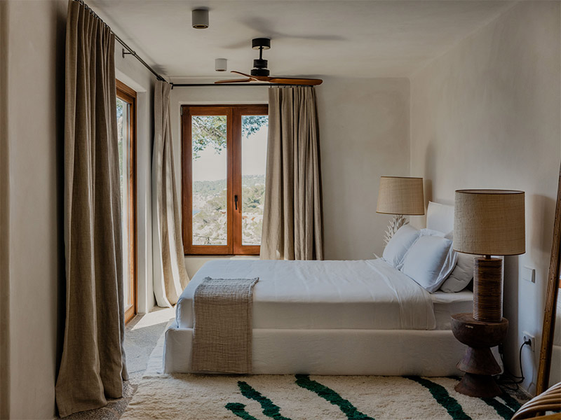 Une chambre de style méditerranéen design
