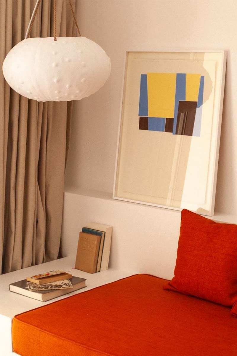 Une chambre de l'hôtel Les Roches Rouges, aménagée par le studio A.S.L