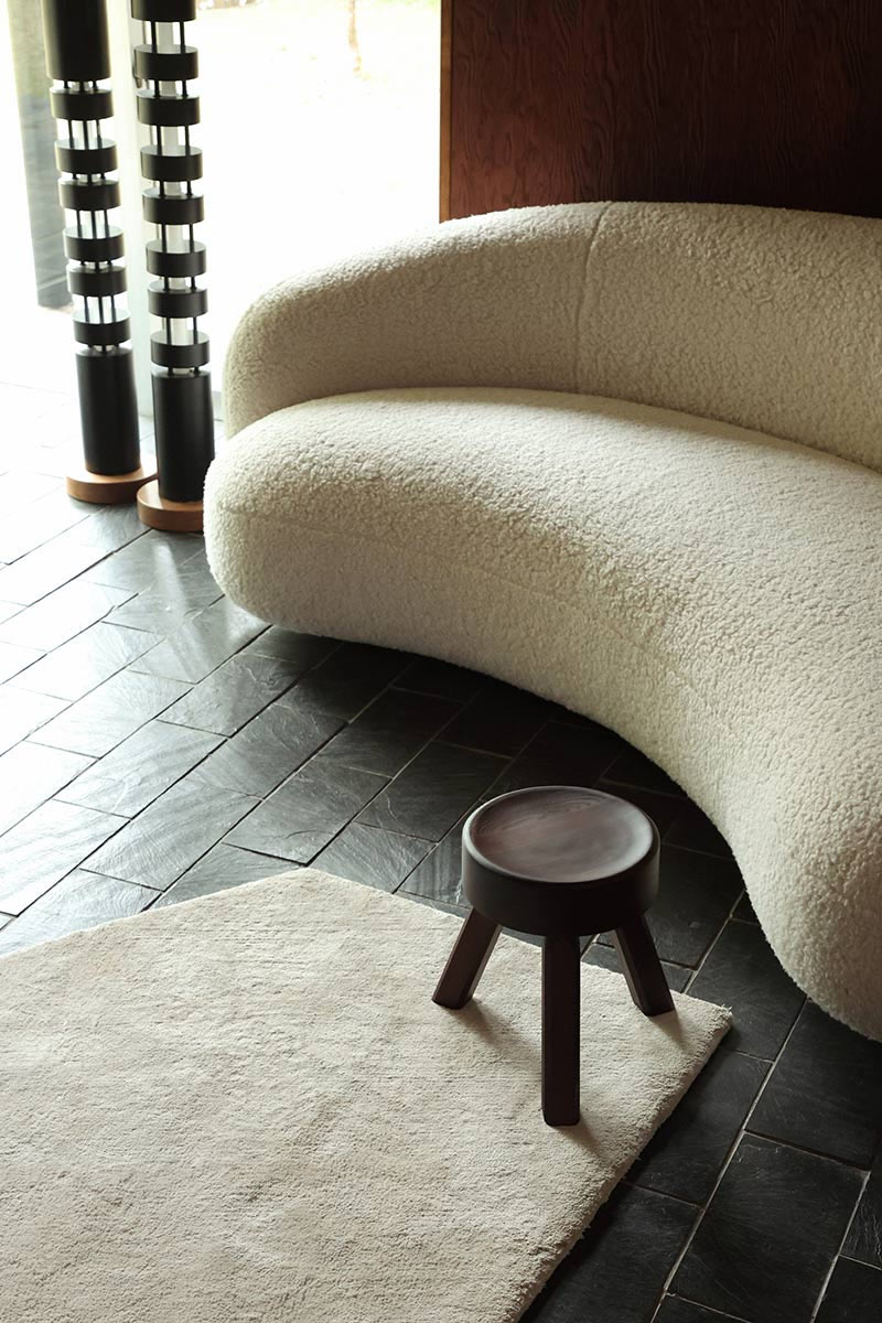 La collection de meubles au look vintage Frama à la villa Noda La collection de meubles au look vintage Frama à la villa Noda