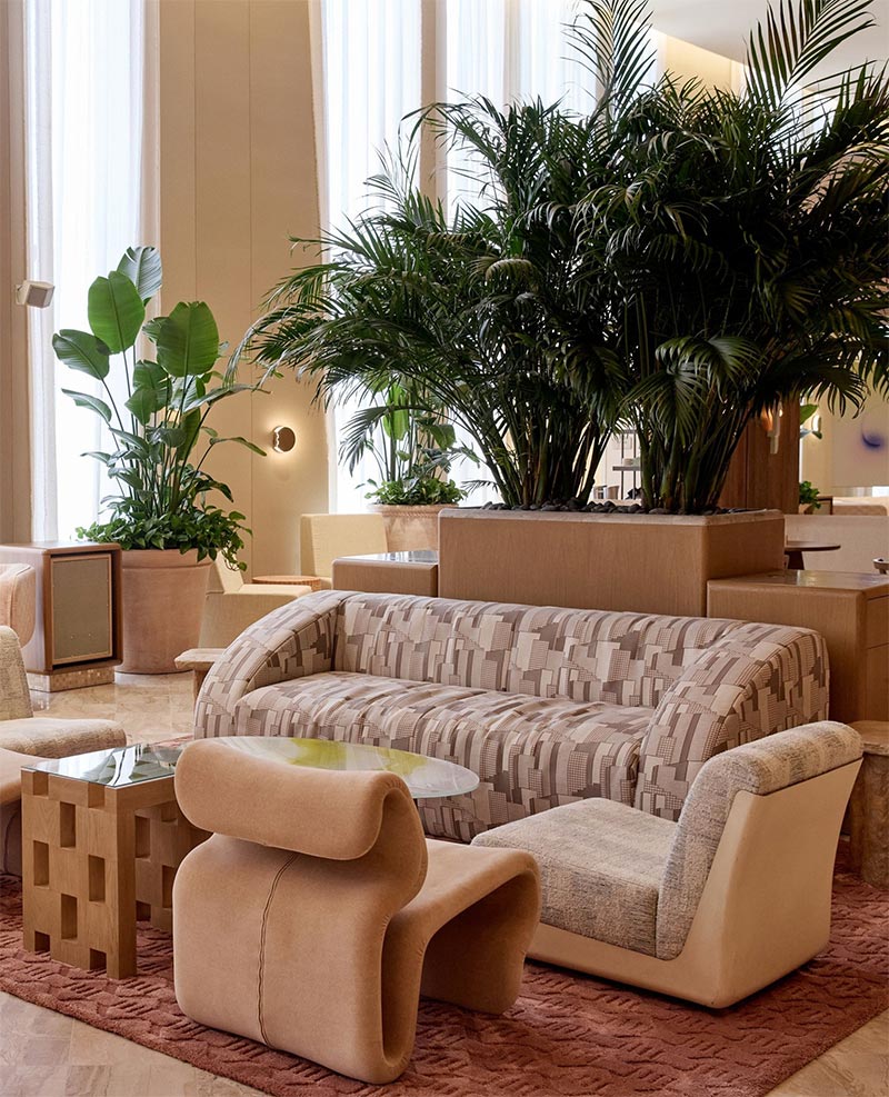 Hôtel Shelborne à Miami Beach : Les salons de l'hôtel au déco vintage moderne