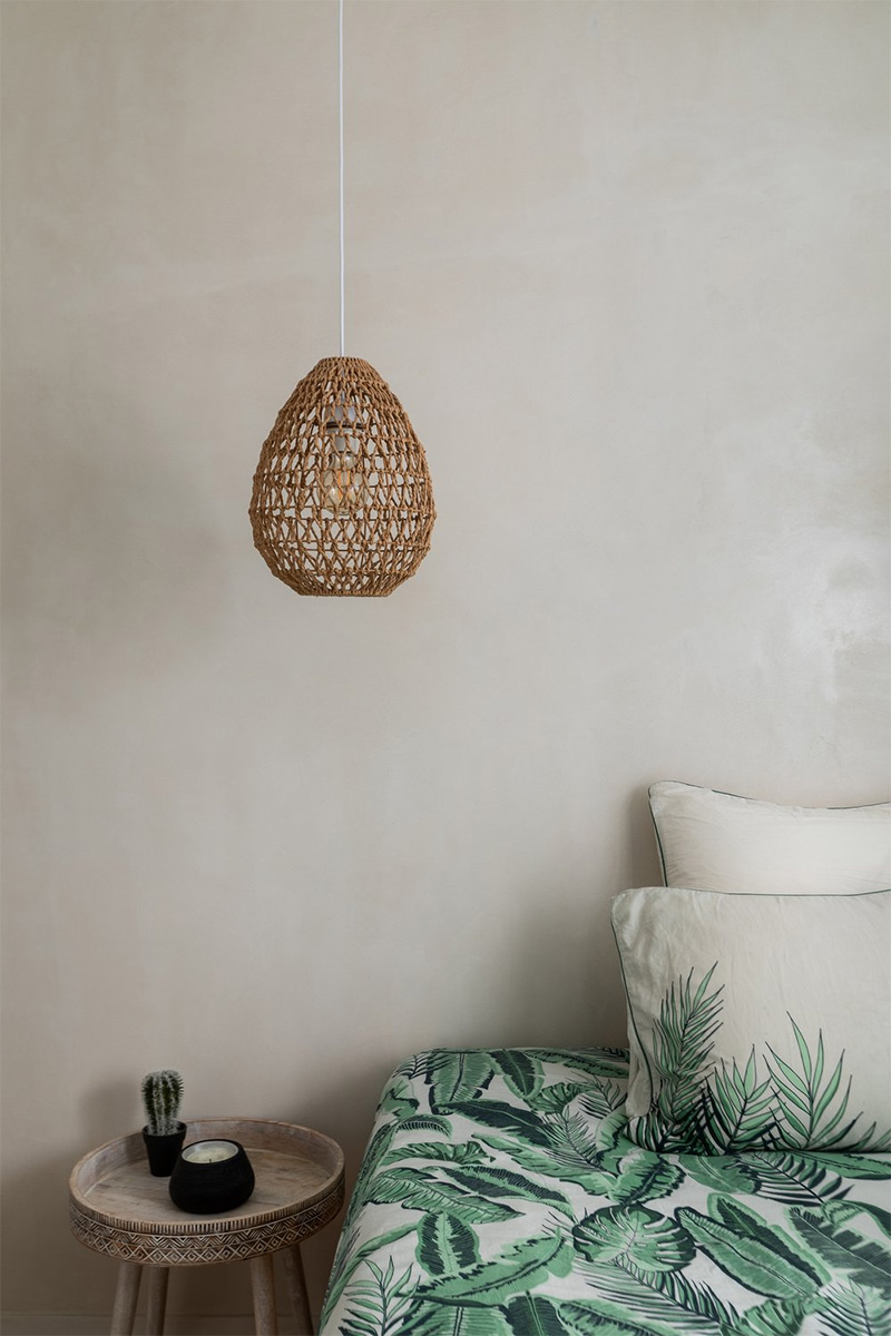 Une chambre à la déco des pays chauds à Paris Une chambre à la déco des pays chauds à Paris