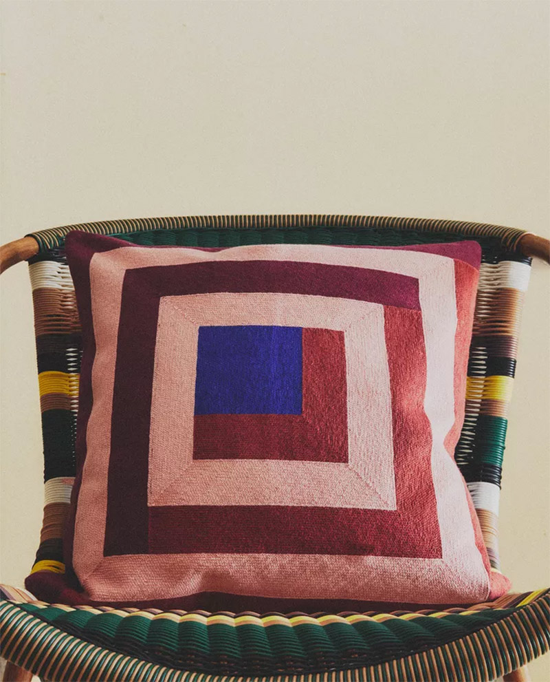 Zara Home & Collagerie été 2025 - HOUSSE DE COUSSIN COTON CARRÉS Zara Home & Collagerie été 2025 - HOUSSE DE COUSSIN COTON CARRÉS