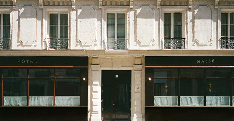 La devanture - Hôtel Massé, rue Victor Massé, Paris 9